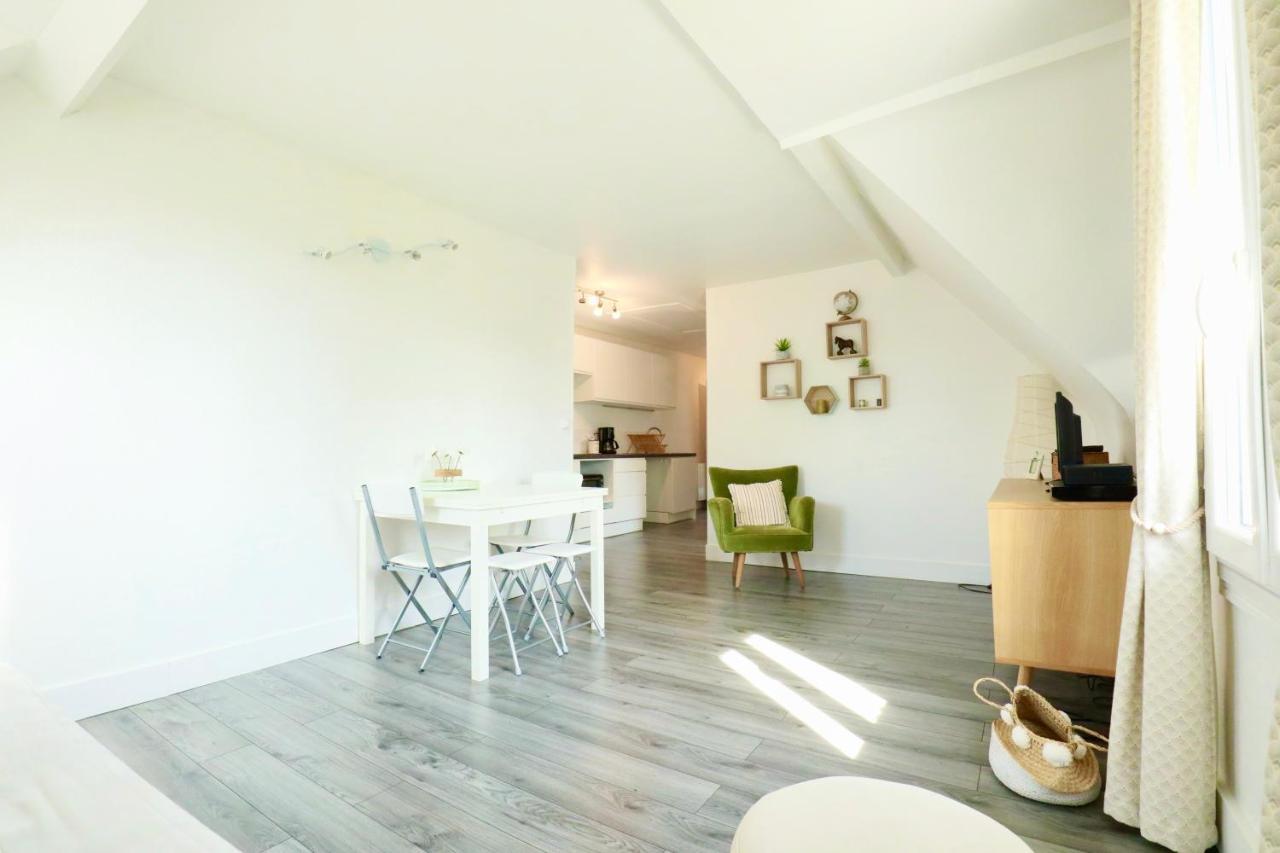 Appartement De L'Hippodrome Avec Deux Chambres Deauville Kültér fotó